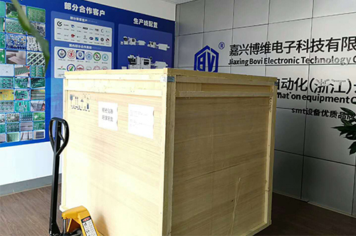 安徽客戶SMT設(shè)備專車送貨，貨到上門安裝調(diào)試