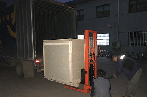 永州客戶SMT設(shè)備專車送貨，貨到上門安裝調(diào)試