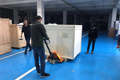蚌埠客戶SMT設(shè)備專車送貨，貨到上門安裝調(diào)試